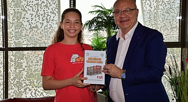 BAŞKAN ERGÜN LGS ŞAMPİYONU DEREN GÜLER’İ KONUK ETTİ