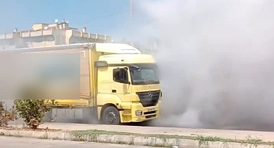 Turgutlu'da Seyir halindeki tır alev aldı