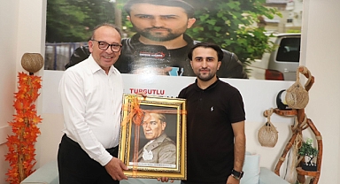 Başkan Akın'dan Turgutlu Denge Haber'e Hayırlı Olsun Ziyareti 