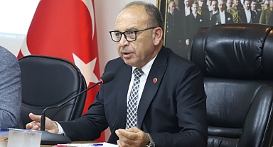 Başkan Akın: “Hiçbir müteahhidimize, hiçbir esnafımıza borcumuz yok; günü gününe her şey ödeniyor”