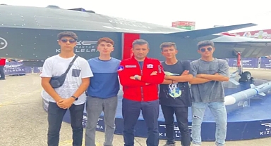 Bayraktar Polinas Meslek Lisesi öğrencileri ile birlikte 