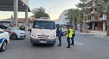 BÜYÜKŞEHİR’DEN SERVİS ARAÇLARINA YÖNELİK DENETİM DEVAM EDİYOR 