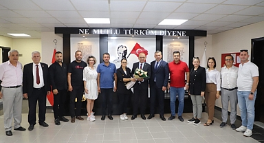 CHP İlçe Başkanı ve Yönetiminden Başkan Akın'a Ziyaret 