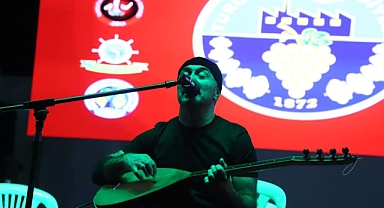 Hozan Beşir Turgutlu'da Sahne Aldı