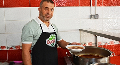 Bitlis'in kültüründe önemli yer tutan Avşor Çorbası Manisa’da da ilgi görüyor. 