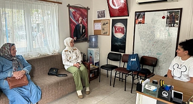 TURGUTLU'NUN TEK KADIN MUHTARINA ZİYARET