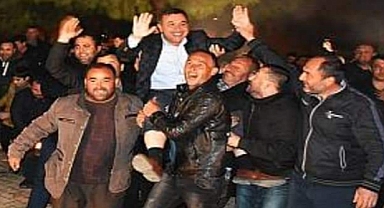 Turgutlu'nun hizmet aşığı Efsane Başkanı Aday Adaylığını Açıkladı.