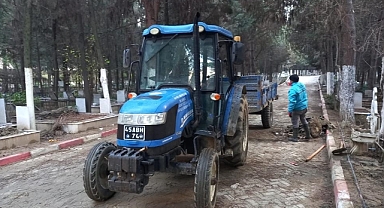 Turgutlu Eski Mezarlığında Hummalı Çalışma 