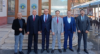 Başkan Çetin Akın ve Belediye Başkan Adayları Kahvaltıda Buluştu