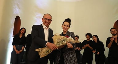 Turgutlu Belediyesi Atatürk Kültür Merkezi Üniversite Tiyatro Grubu Doğaçlama Güldürdü