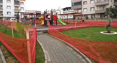 Turgutlu Belediyesi Park ve Bahçeler Müdürlüğü Ekipleri Çalışmalarına Devam Ediyor