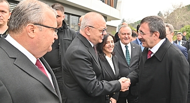 CUMHURBAŞKANI YARDIMCISI YILMAZ’DAN BAŞKAN ERGÜN’E ÖVGÜ