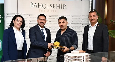 Başkan Adayı Bulut, Mirnas Bahçeşehir'den Kreş sözü aldı