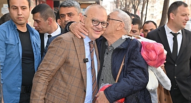 Manisa'nın Gururu Ergün'e, Yunusemre ve Şehzadeler'de Vatandaşlardan Yoğun İlgi 