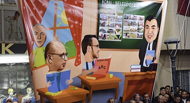 Selvilitepe'de vatandaşların meydana astığı karikatür pankart dikkat çekti