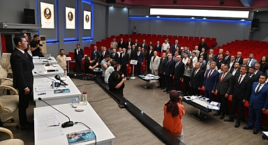 YENİ DÖNEMİN İLK MANİSA BÜYÜKŞEHİR BELEDİYE MECLİS TOPLANTISI YAPILDI