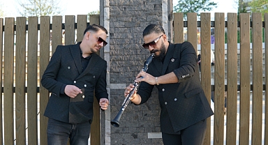 Turgutlulu müzisyenden Yılın Gelini şarkısı