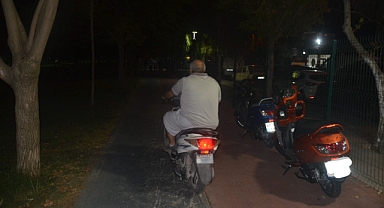 Turgutlu'da Yürüyüş yoluna giren motorlar tehlike saçıyor