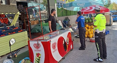 Turgutlu Zabıtasından Kaldırım İşgallerine Yönelik Sıkı Denetim