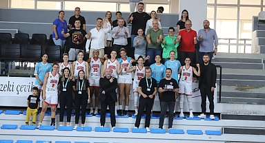Potada Gülen Taraf Lidya Garden City Turgutlu Belediyespor Kadın Basketbol Oldu