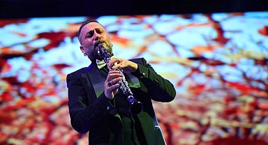 Ünlü Müzisyen Hüsnü Şenlendirici Turgutlu'da Sahne Alacak 