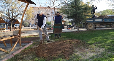 Turgutlu Belediyesi Park ve Bahçeler Müdürlüğü Ekiplerinden Yoğun Tempo