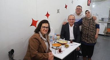 Başkan Çetin Akın’dan Karadeniz Çay Evi’ne Ziyaret