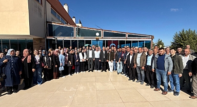 AK Parti Turgutlu Teşkilatı Kahvaltı Programında Buluştu