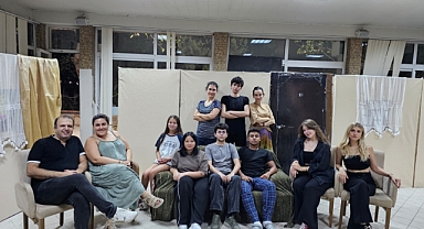  Turgutlu Belediyesi Ekrem Gürel Kültür Merkezinde Tiyatro Perdesi İlk Kez Açılıyor