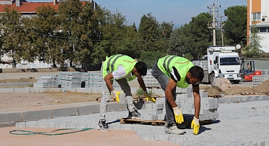 Turgutlu Belediyesi Fen İşleri Müdürlüğü Ekipleri Eş Zamanlı Çalışmalarını Sürdürüyor
