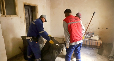 Turgutlu Belediyesinden Çöp Ev Temizliği