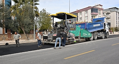 Akhisar’da Yolların Konforu Artıyor