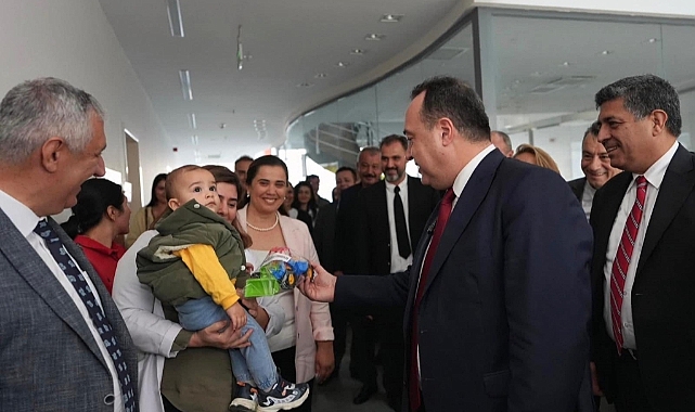 Başkan Besim Dutlulu,ya Sarıgöl’de Sevgi Seli 