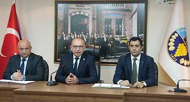  Başkanlar İmzayı Attı: Turgutlu Belediyesi, Gölmarmara ve Selim Belediyeleriyle Kardeş Şehir Oldu