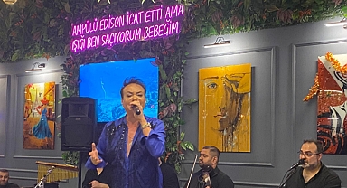 Cenk Ürek Turgutlu’da Sahne Aldı Yoğun İlgi 