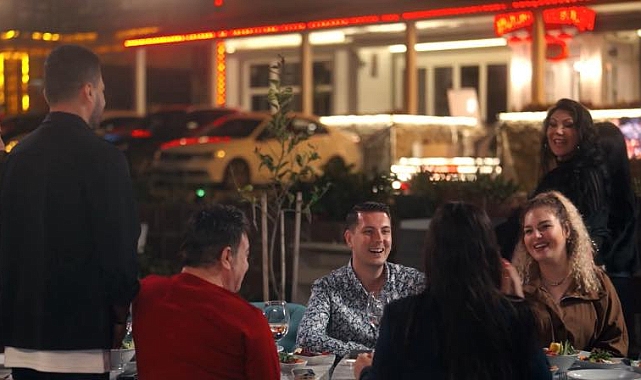 Turgutlulu çift ünlü sanatçı Ankaralı Ayşe'nin klibinde oynadı