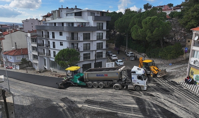 Demirci’de Yolların Konforu için 74 milyon TL’lik Yatırım