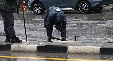 Büyükşehir ve MASKİ Ekipleri Yağışa Karşı Teyakkuzda