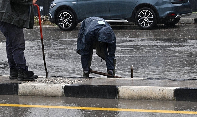 Büyükşehir ve MASKİ Ekipleri Yağışa Karşı Teyakkuzda