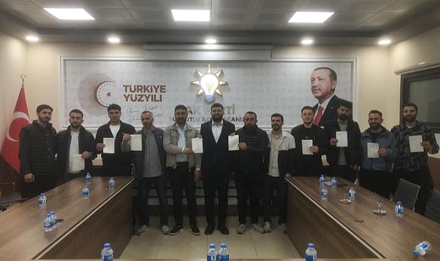Turgutlu’da Yeniden Refah Partisi’nden İstifa Ederek AK Parti’ye Katıldılar